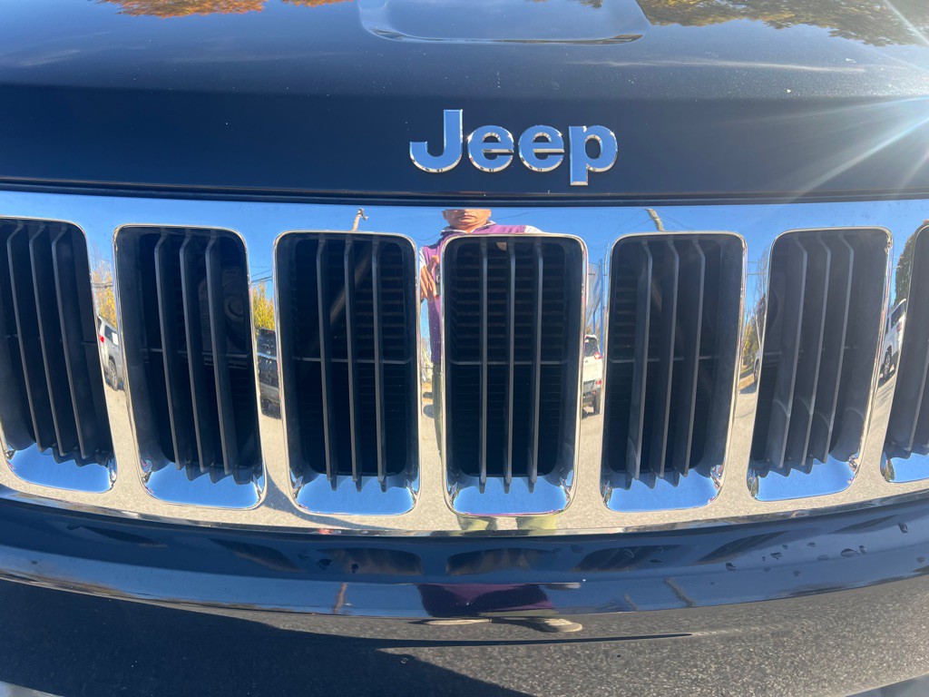 2012 Jeep Grand Cherokee Image 12