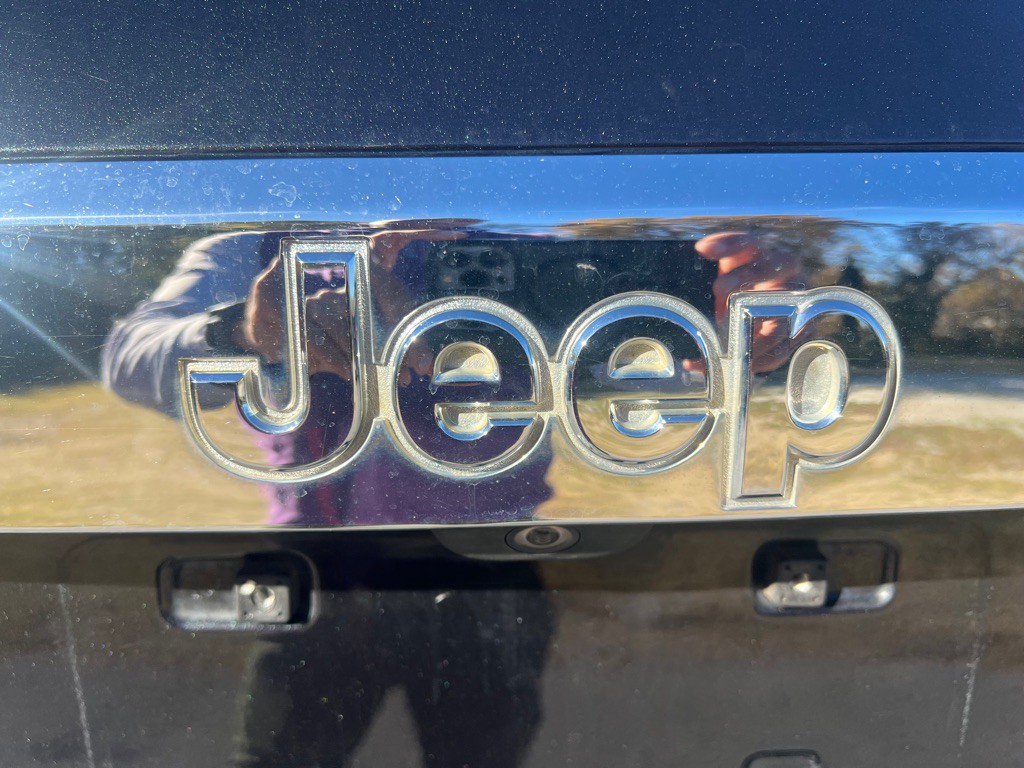 2012 Jeep Grand Cherokee Image 13