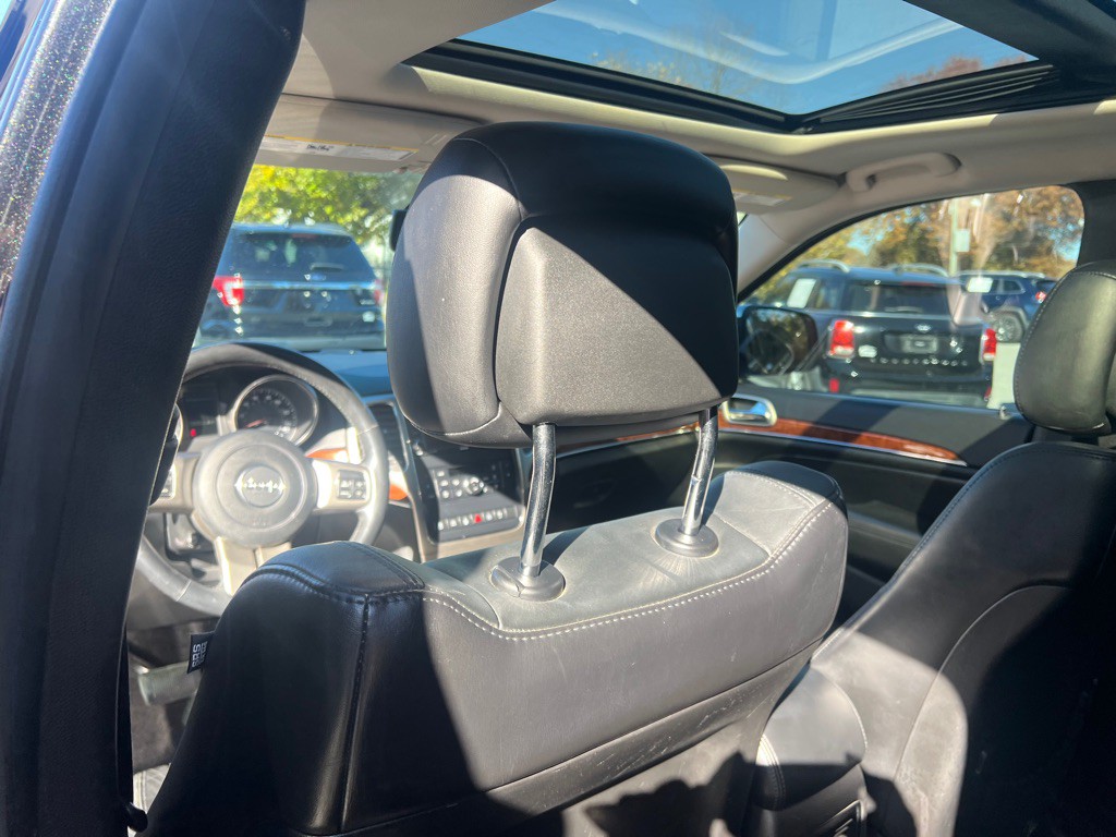 2012 Jeep Grand Cherokee Image 37