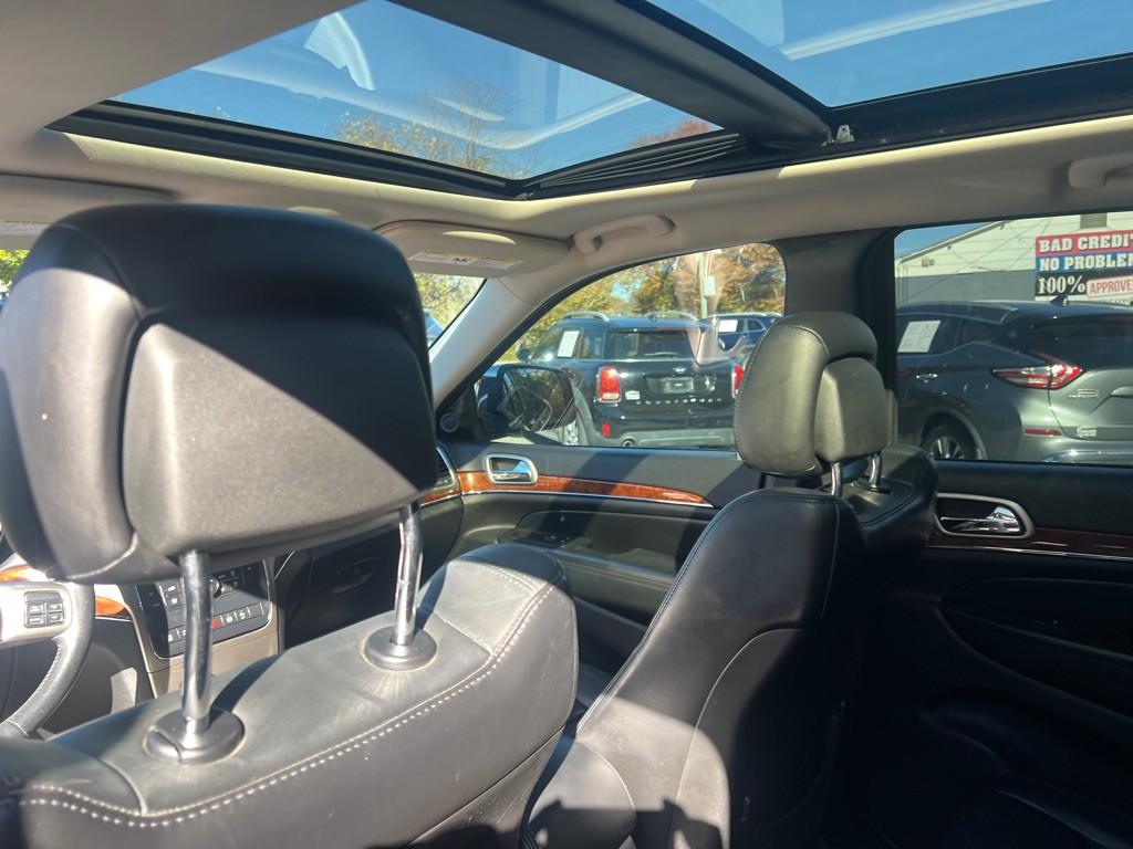 2012 Jeep Grand Cherokee Image 38