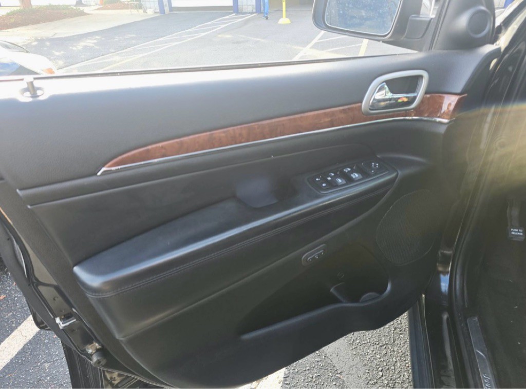 2012 Jeep Grand Cherokee Image 51