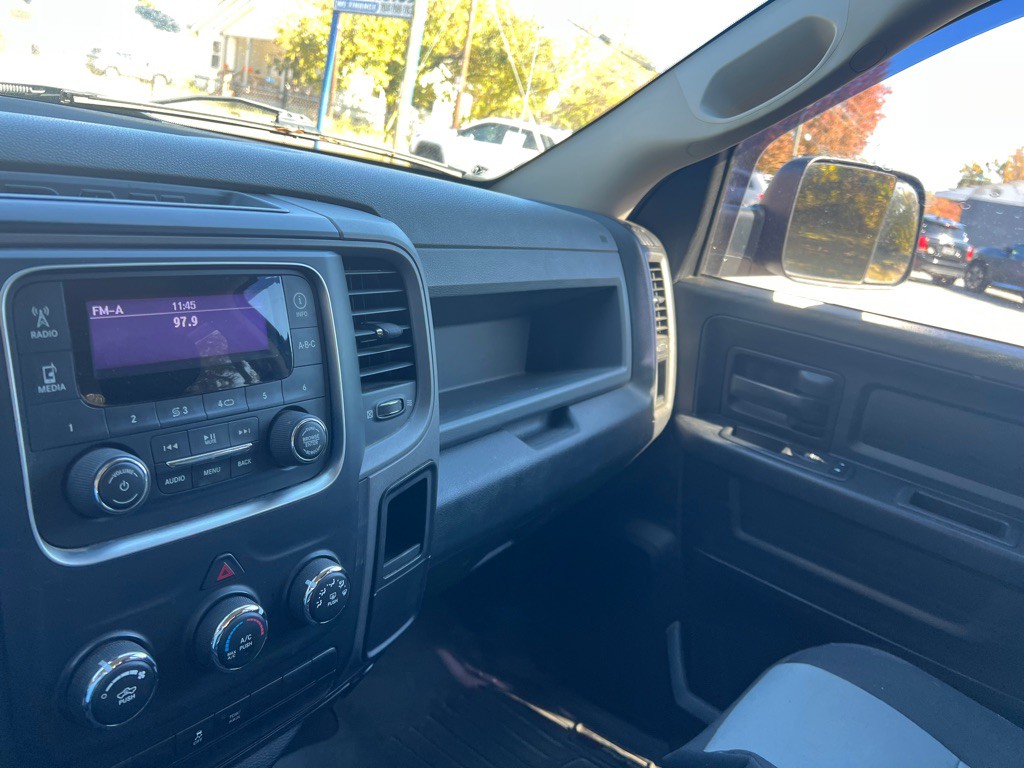 2013 RAM 1500 Image 40