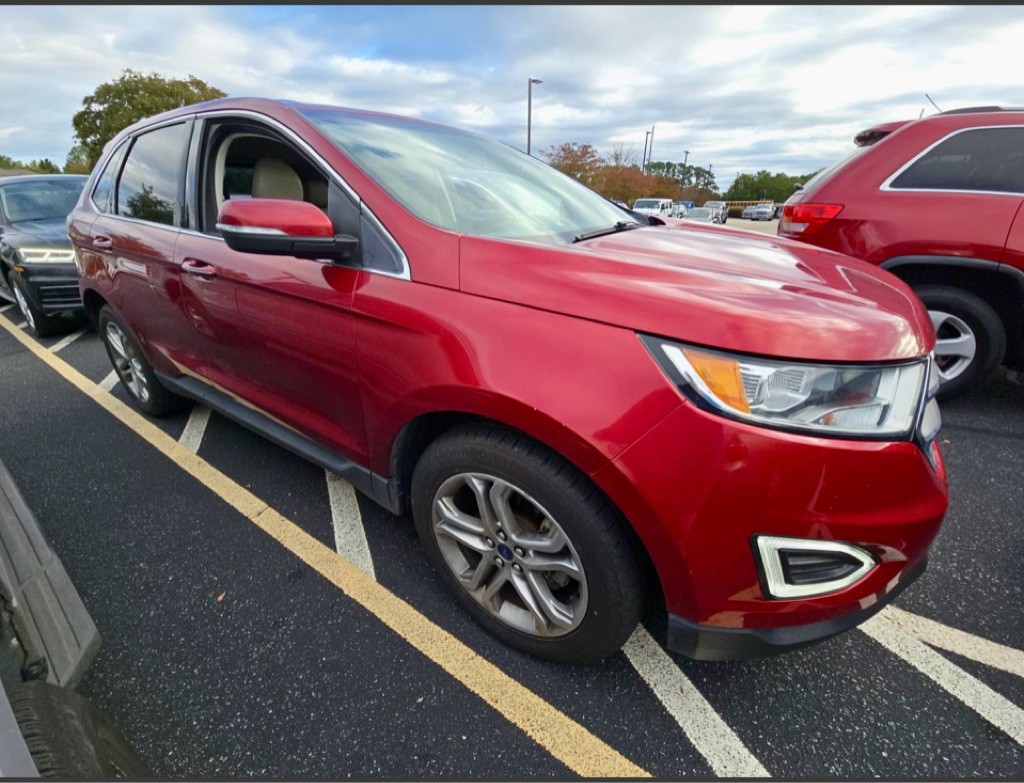 2017 Ford Edge Image 2