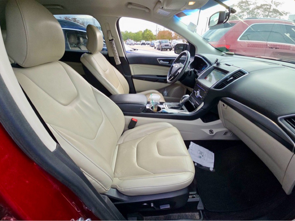 2017 Ford Edge Image 12