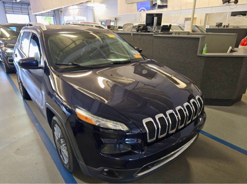 2015 Jeep Cherokee Image 2