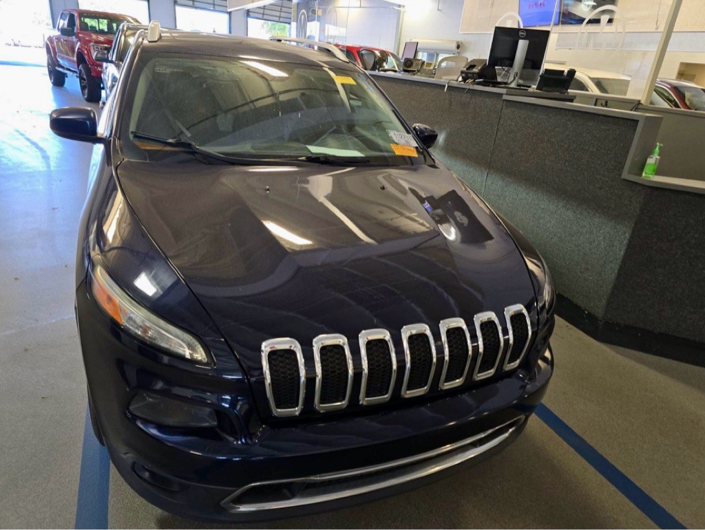 2015 Jeep Cherokee Image 3