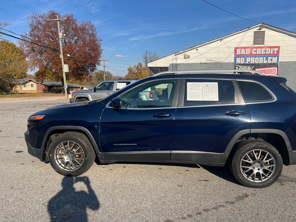 2015 Jeep Cherokee Image 19