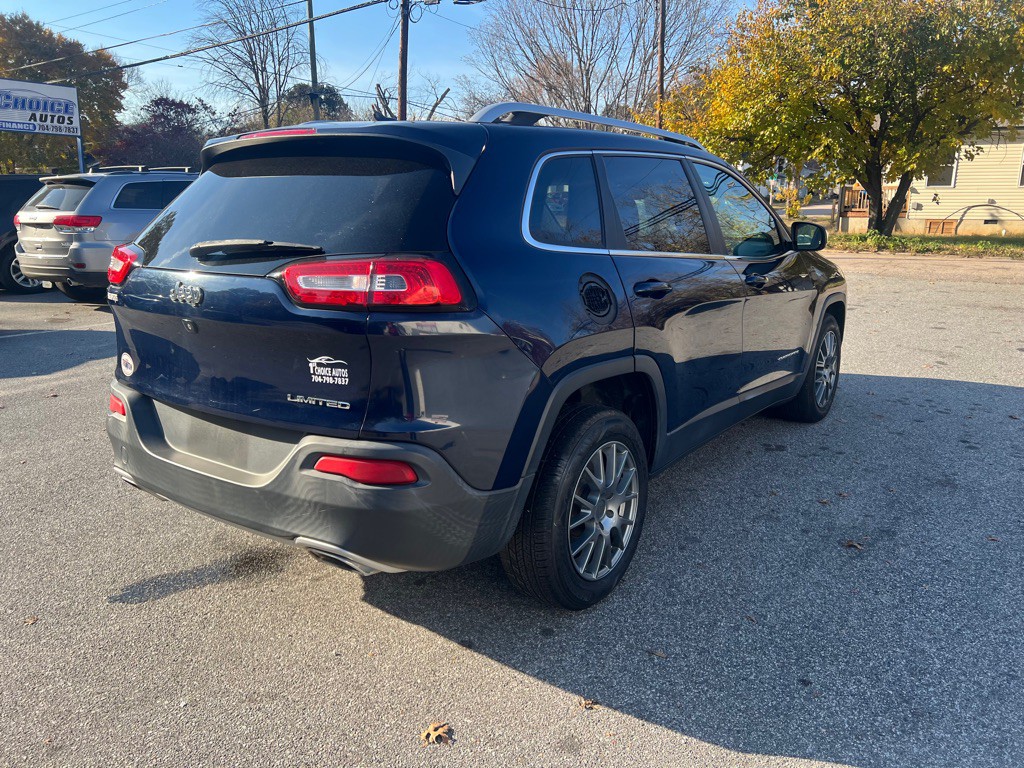 2015 Jeep Cherokee Image 22