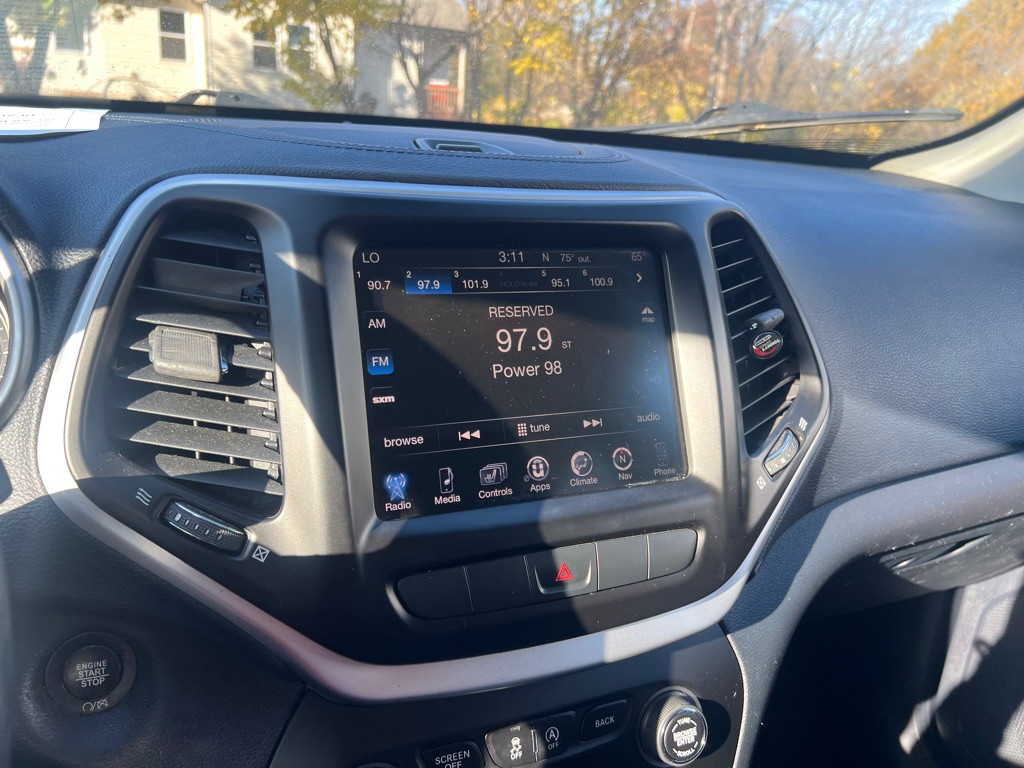 2015 Jeep Cherokee Image 33