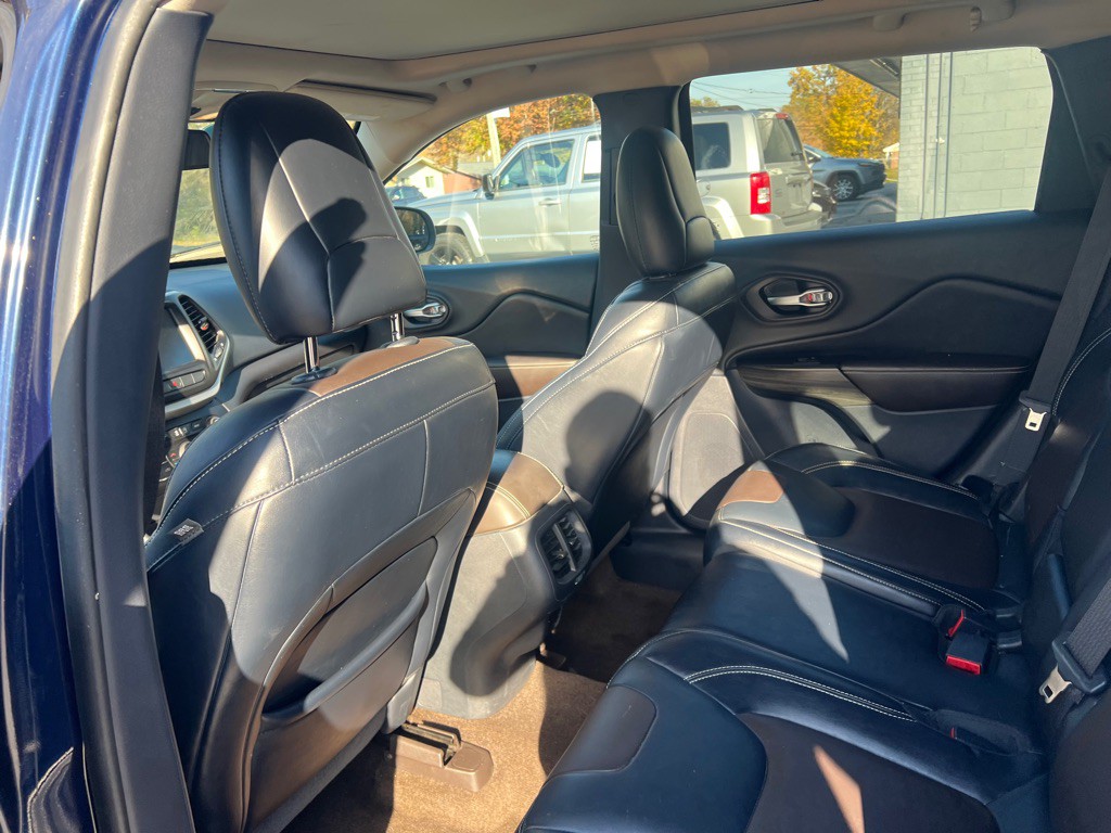 2015 Jeep Cherokee Image 40