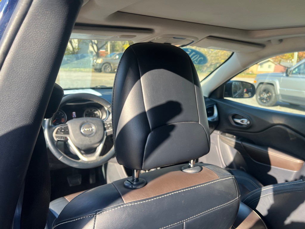 2015 Jeep Cherokee Image 46