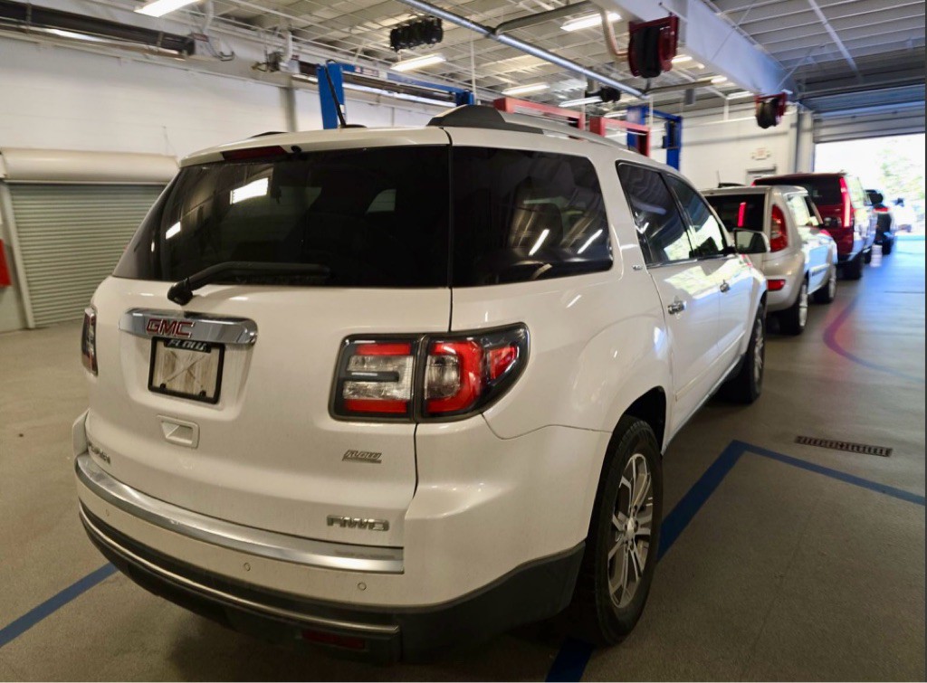 2016 GMC Acadia Image 4