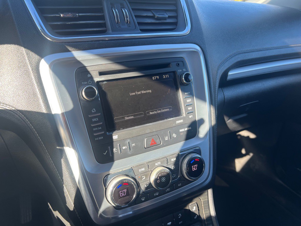 2016 GMC Acadia Image 31