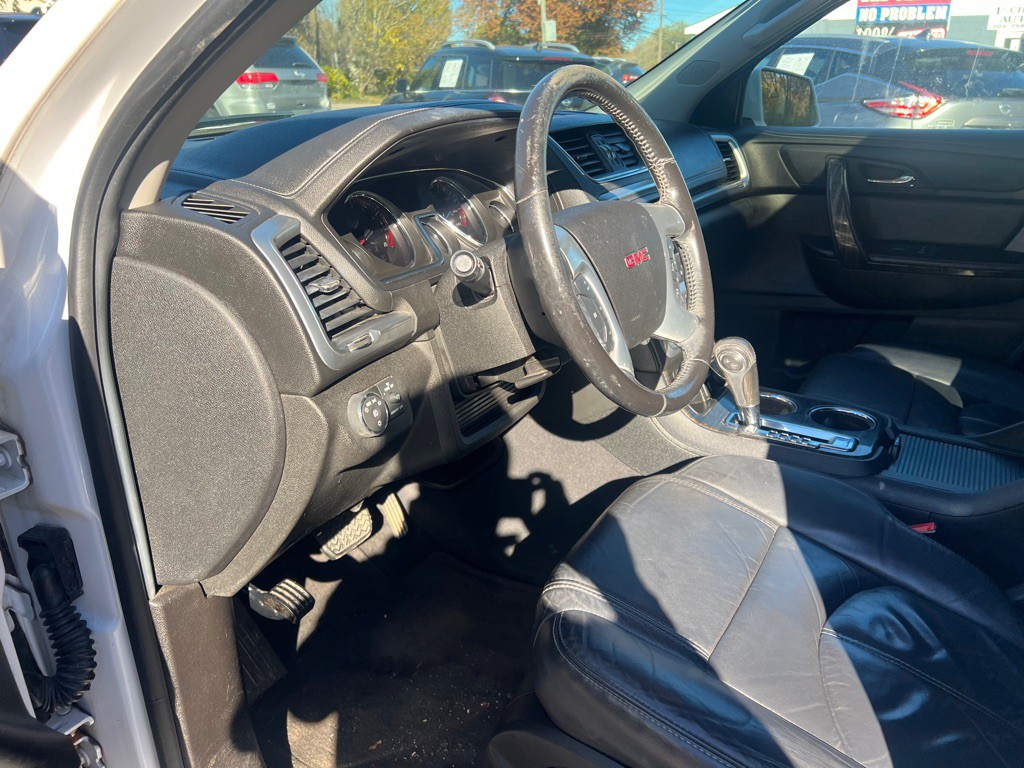 2016 GMC Acadia Image 38