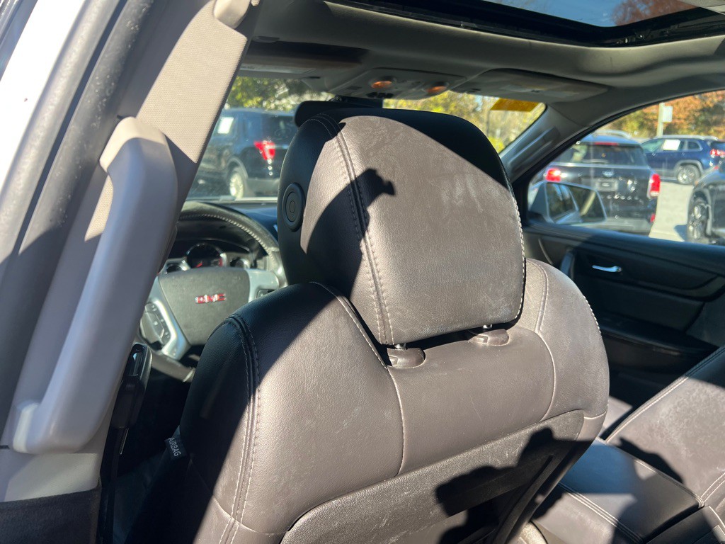 2016 GMC Acadia Image 44