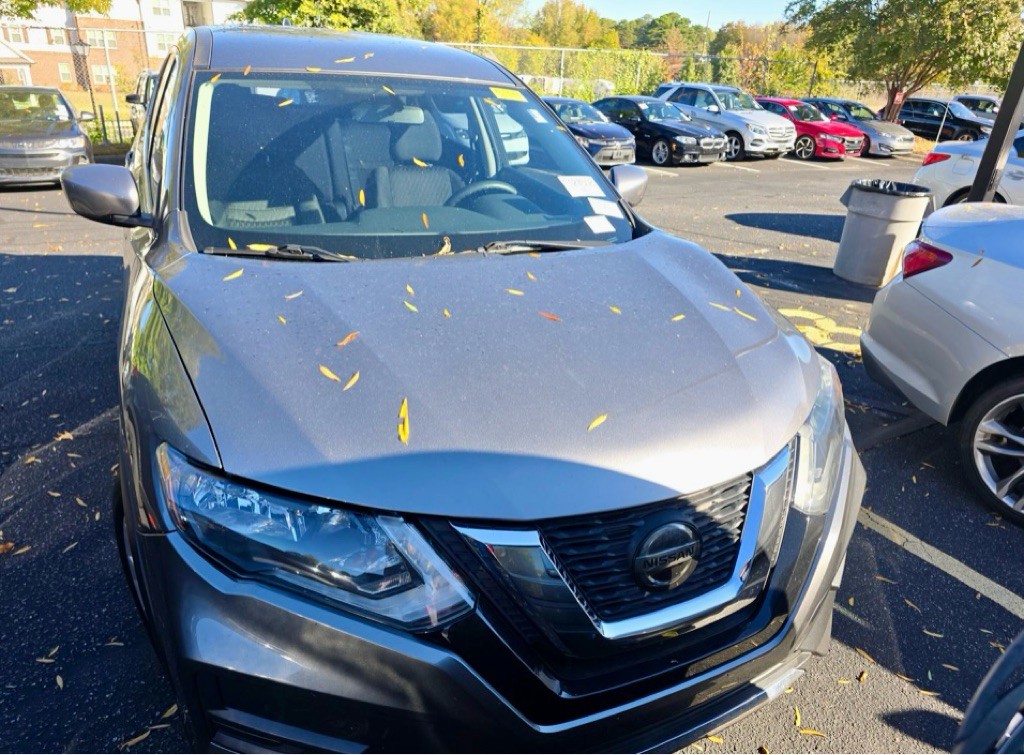 2018 Nissan Rogue Image 3