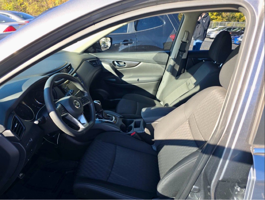 2018 Nissan Rogue Image 10