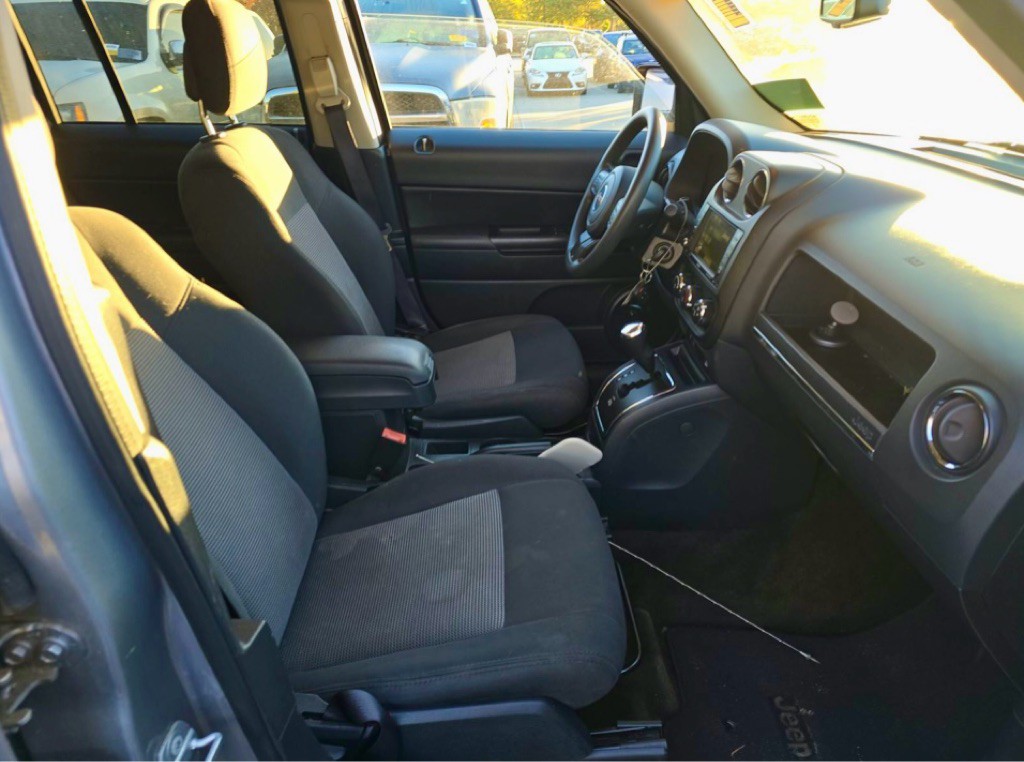 2016 Jeep Patriot Image 11