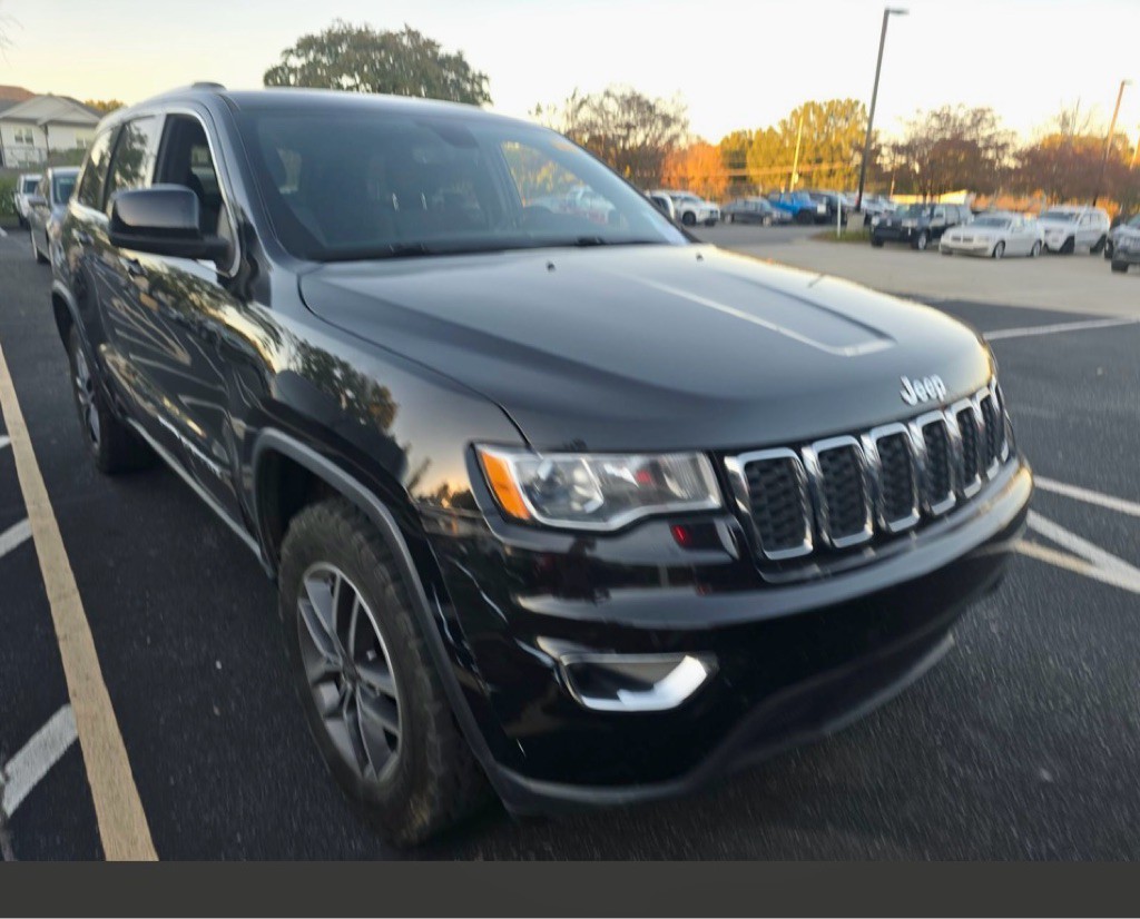 2019 Jeep Grand Cherokee Image 2