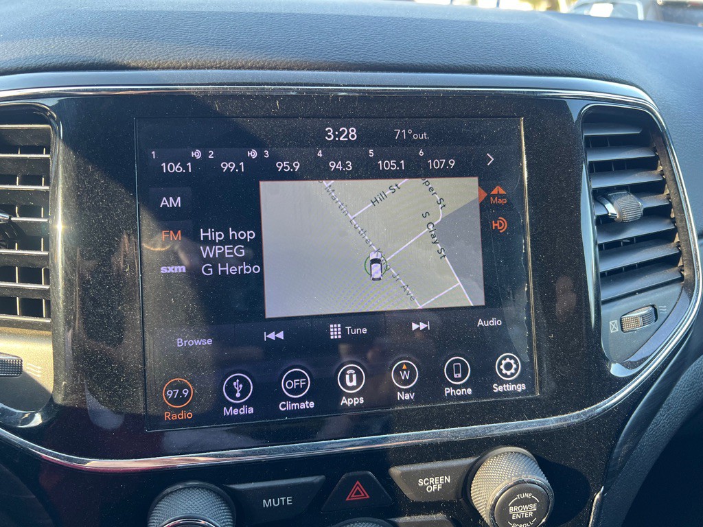 2019 Jeep Grand Cherokee Image 38