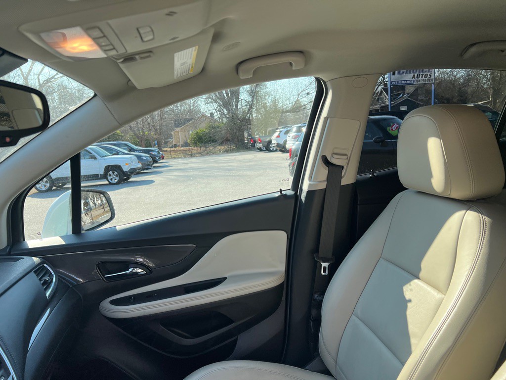 2017 Buick Enclave Image 37