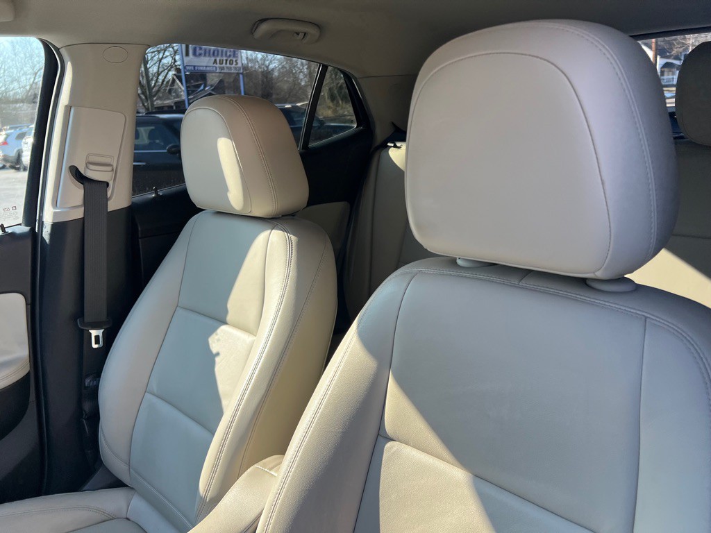 2017 Buick Enclave Image 38