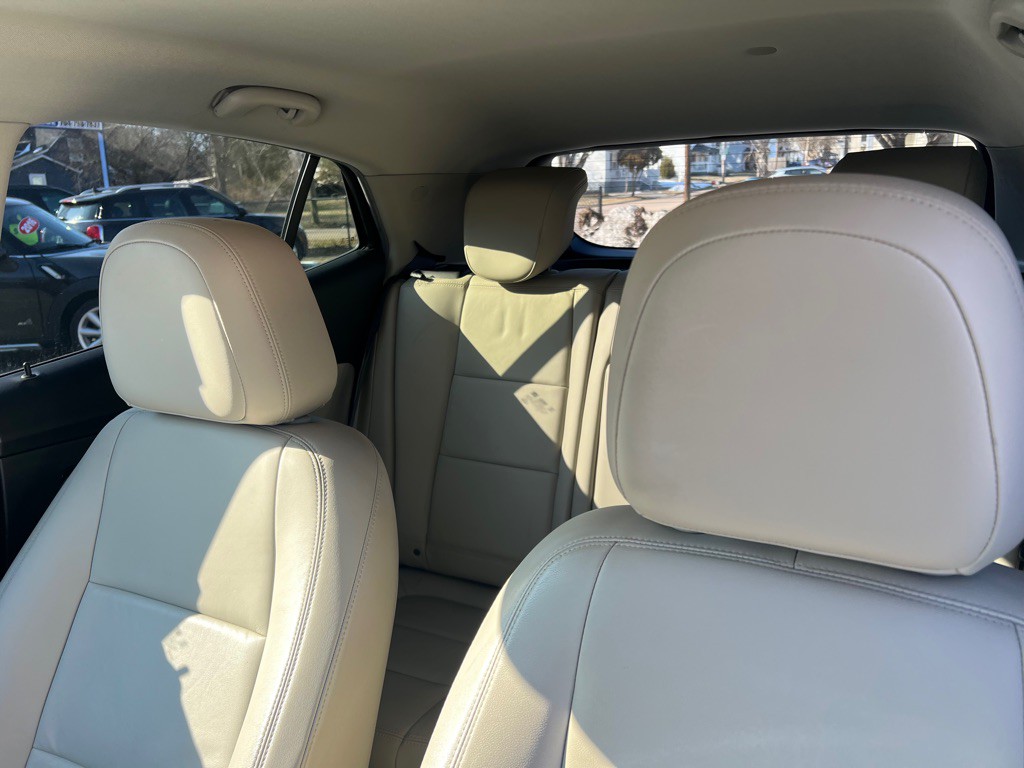 2017 Buick Enclave Image 39