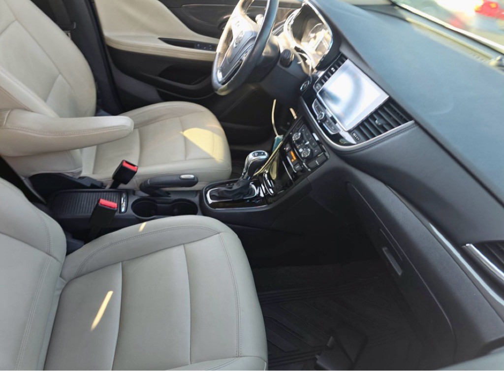 2017 Buick Enclave Image 12