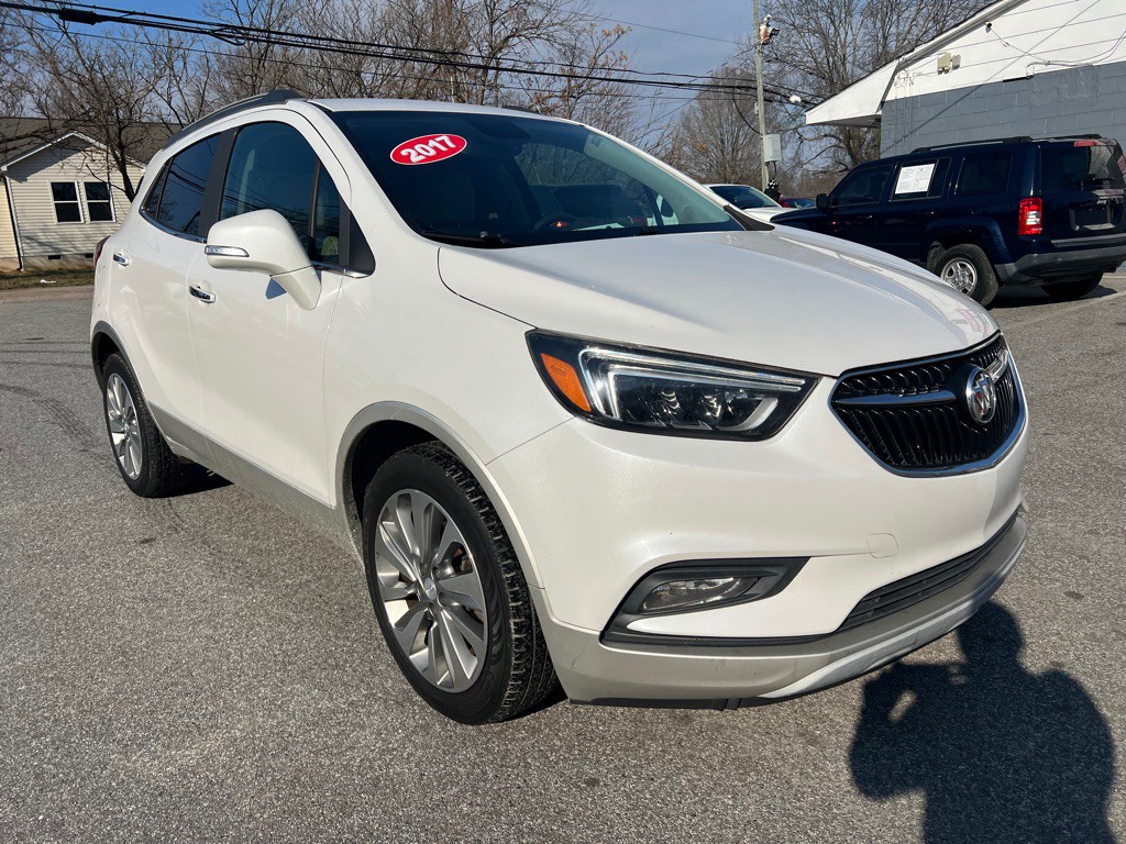 2017 Buick Enclave Image 2