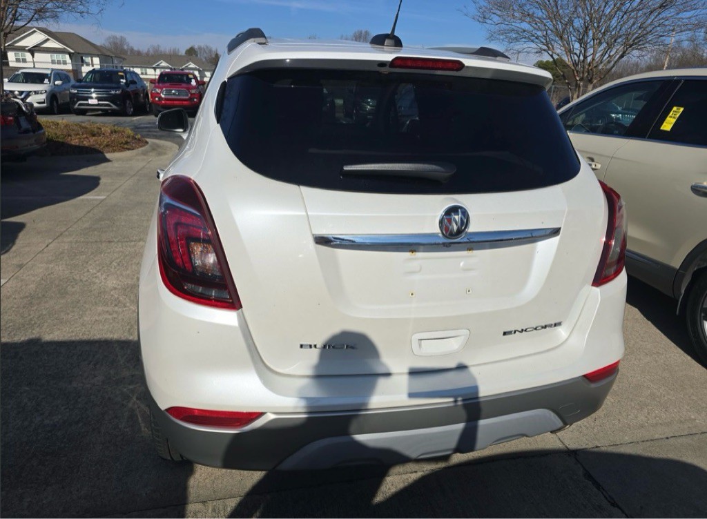 2017 Buick Enclave Image 8