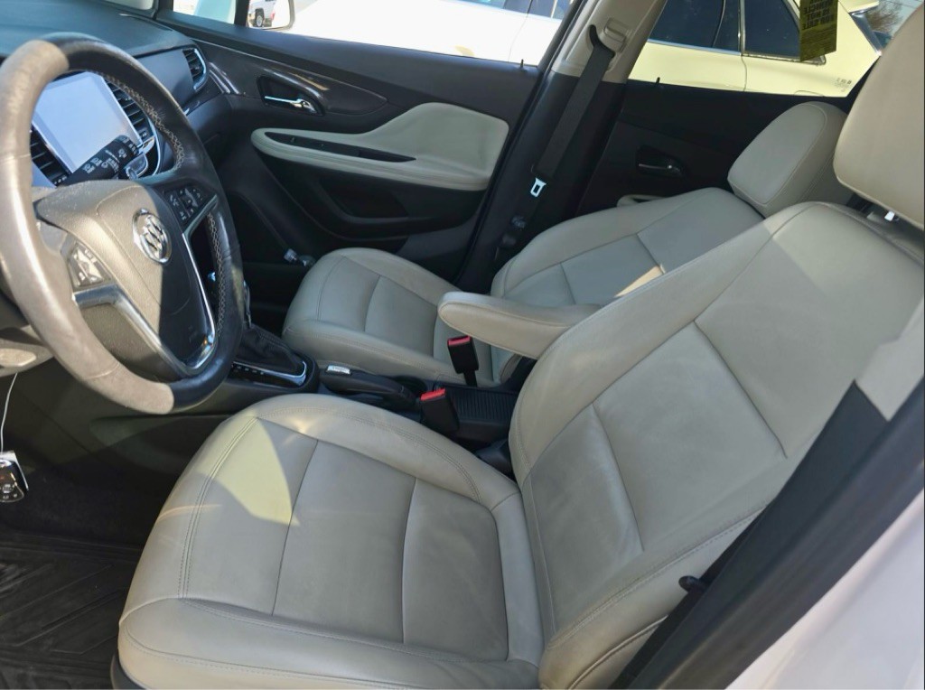 2017 Buick Enclave Image 12