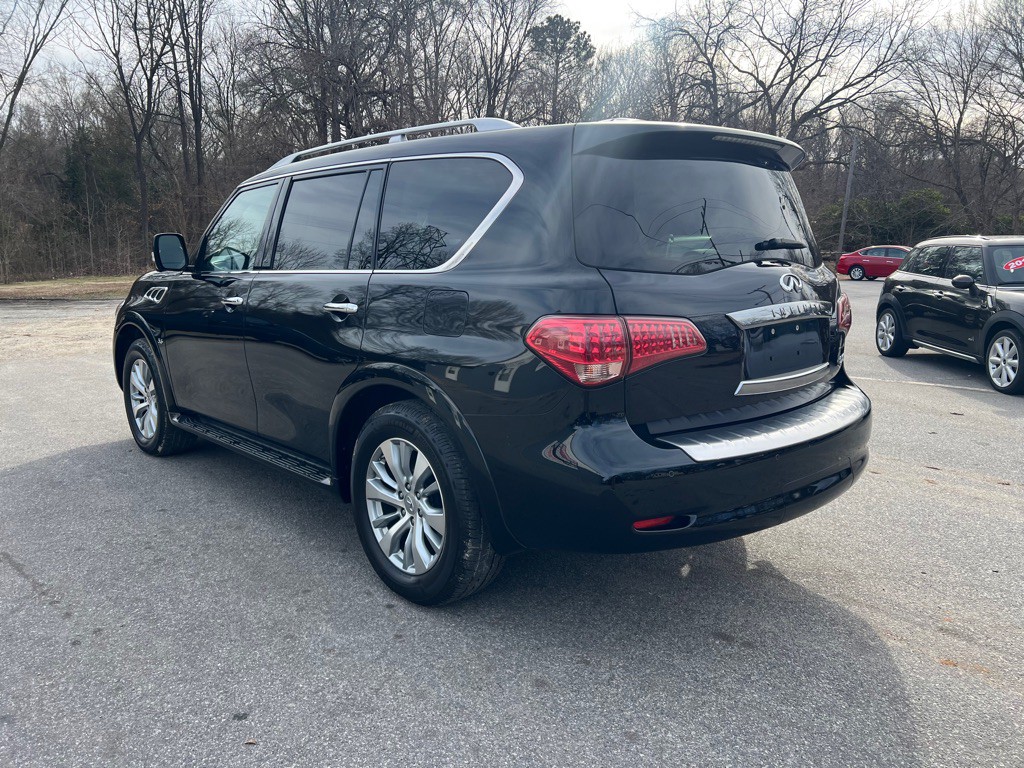 2017 INFINITI QX80 Image 19