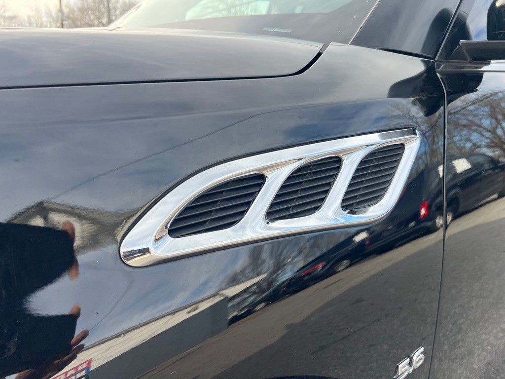 2017 INFINITI QX80 Image 29