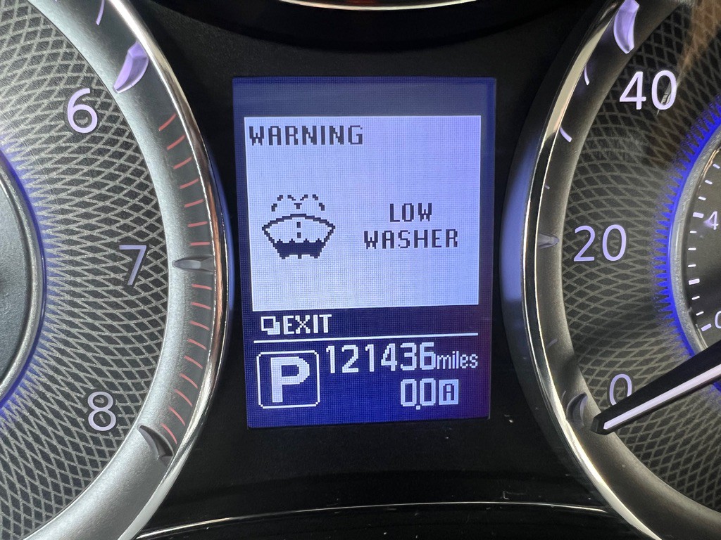 2017 INFINITI QX80 Image 32