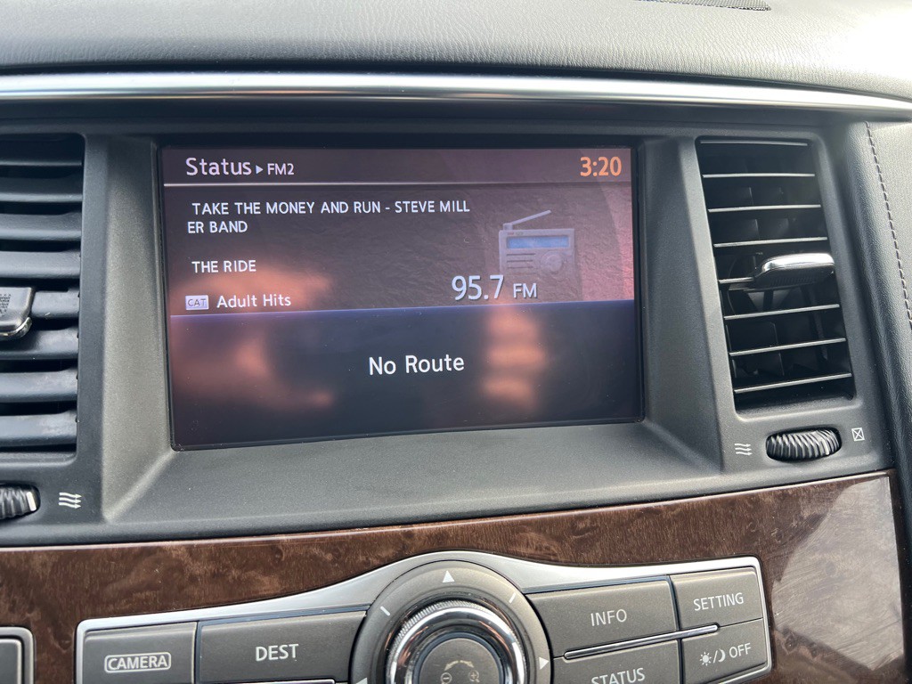 2017 INFINITI QX80 Image 34