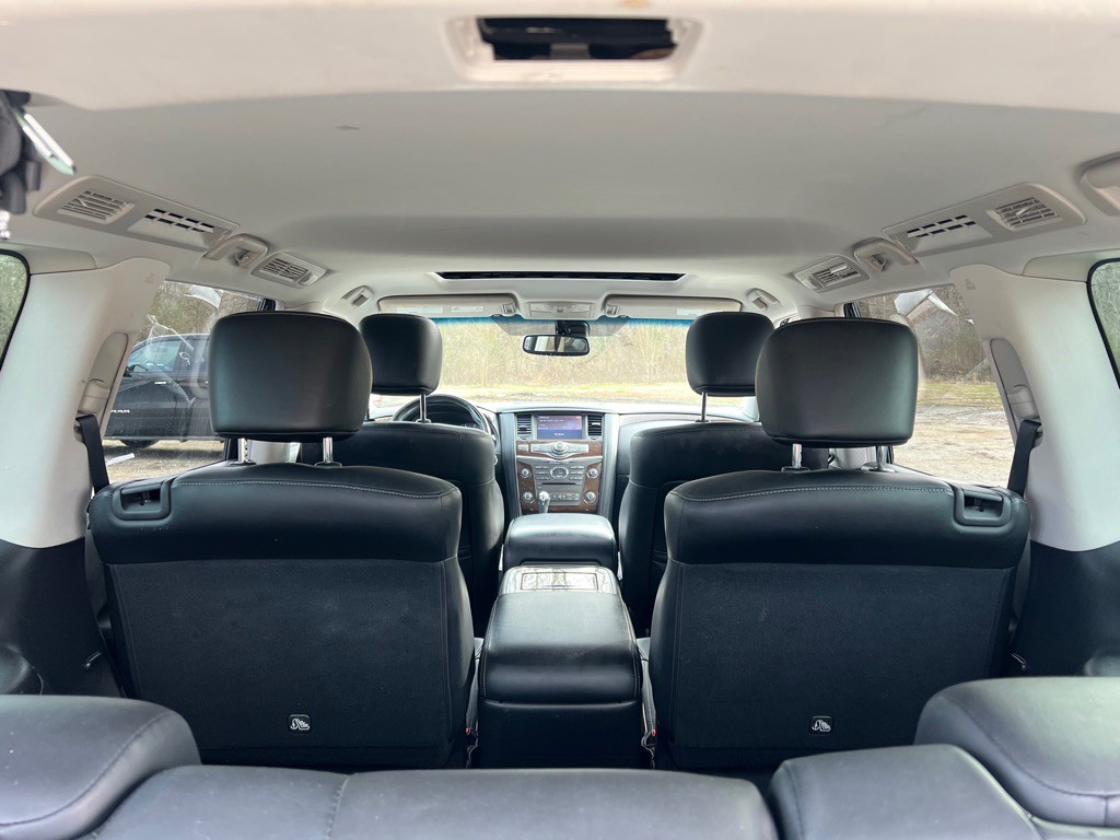 2017 INFINITI QX80 Image 53