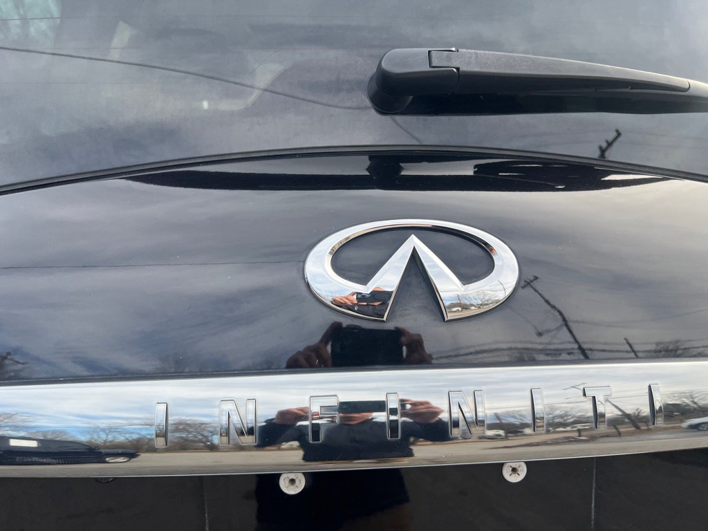 2017 INFINITI QX80 Image 54