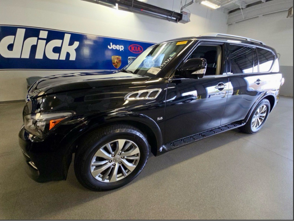 2017 INFINITI QX80 Image 2