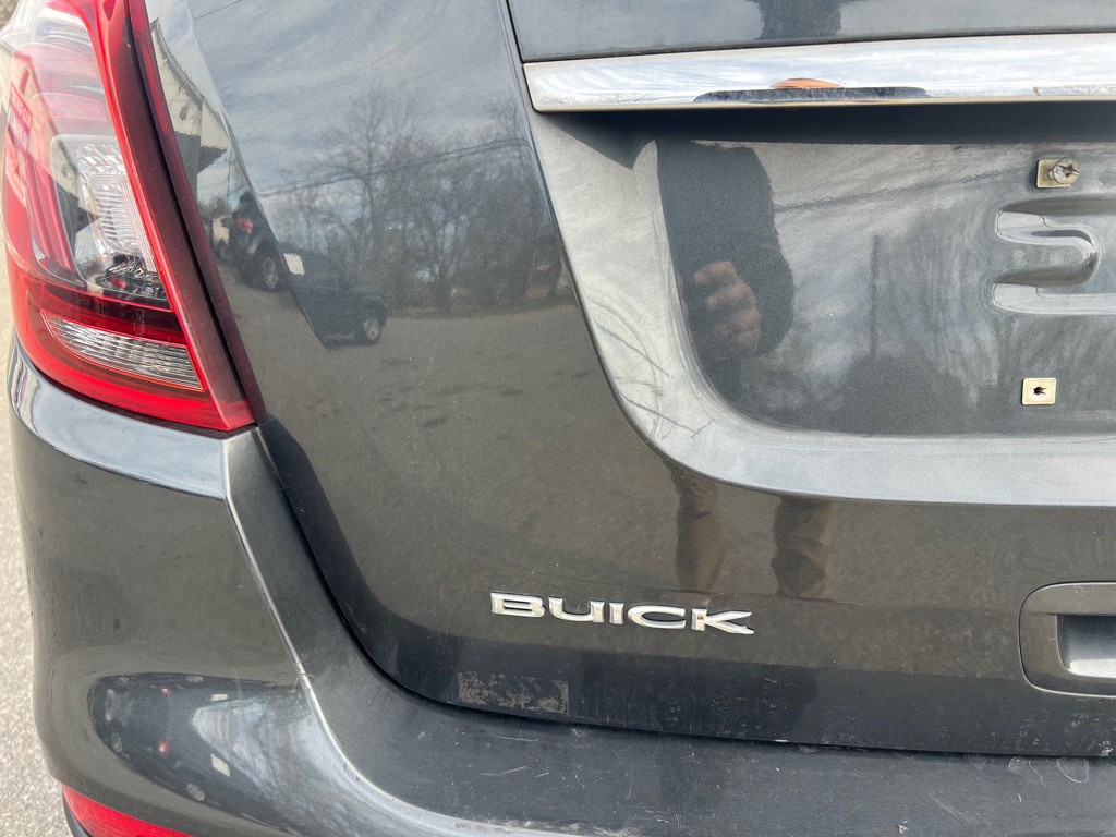 2017 Buick Enclave Image 29