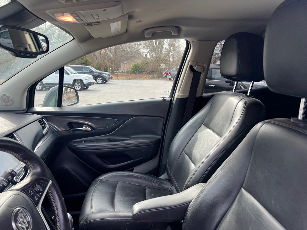 2017 Buick Enclave Image 33