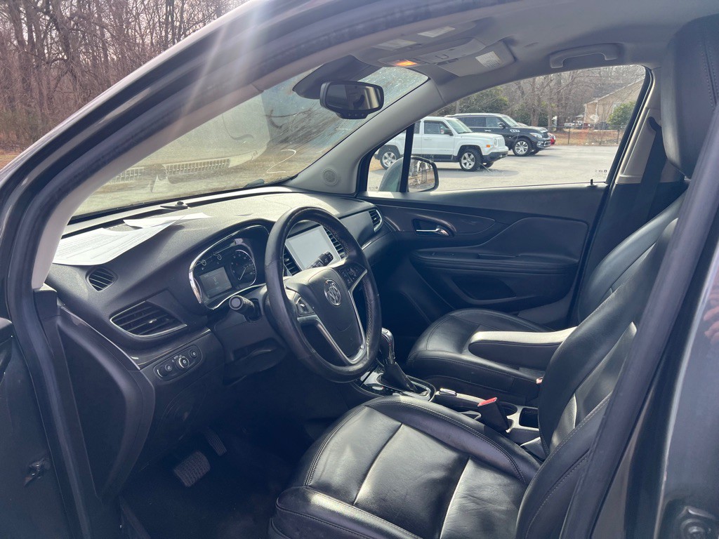 2017 Buick Enclave Image 45