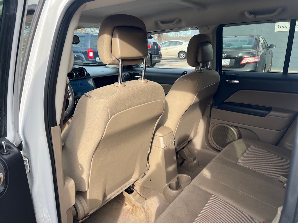 2015 Jeep Patriot Image 32