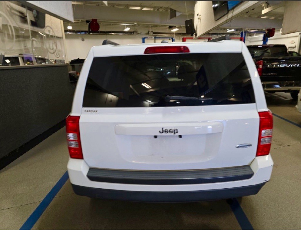 2015 Jeep Patriot Image 7