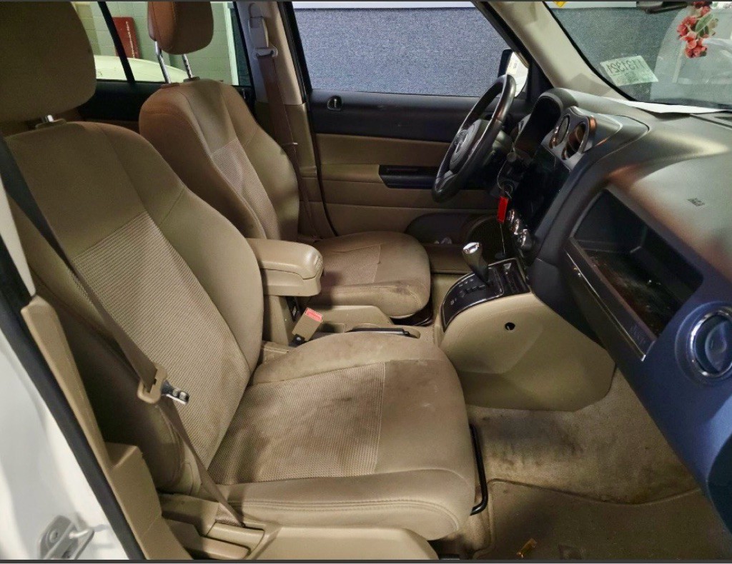 2015 Jeep Patriot Image 12