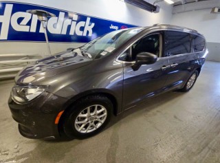 Image for 2020 Chrysler Voyager LXI ID: 7180520