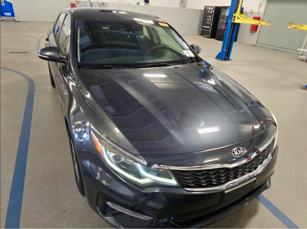 2020 Kia Optima Image 3