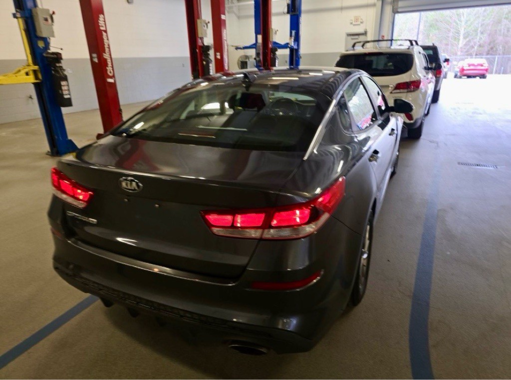 2020 Kia Optima Image 4