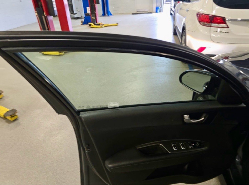 2020 Kia Optima Image 7