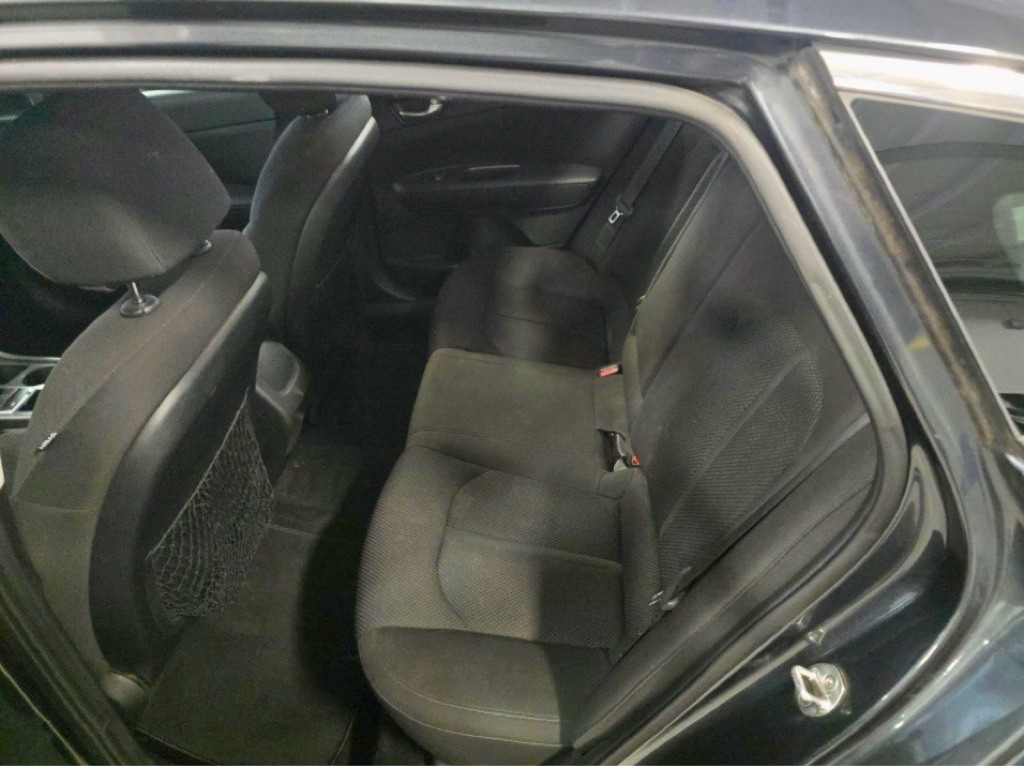 2020 Kia Optima Image 12