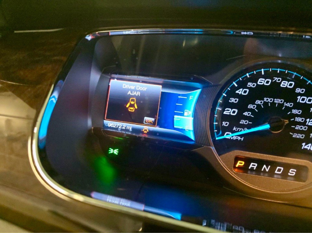 2014 Ford Taurus Image 9